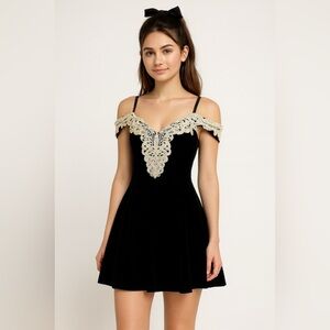 ZUM ZUM vintage 90s 80’s velvet sweetheart party dance dress mini off shoulder